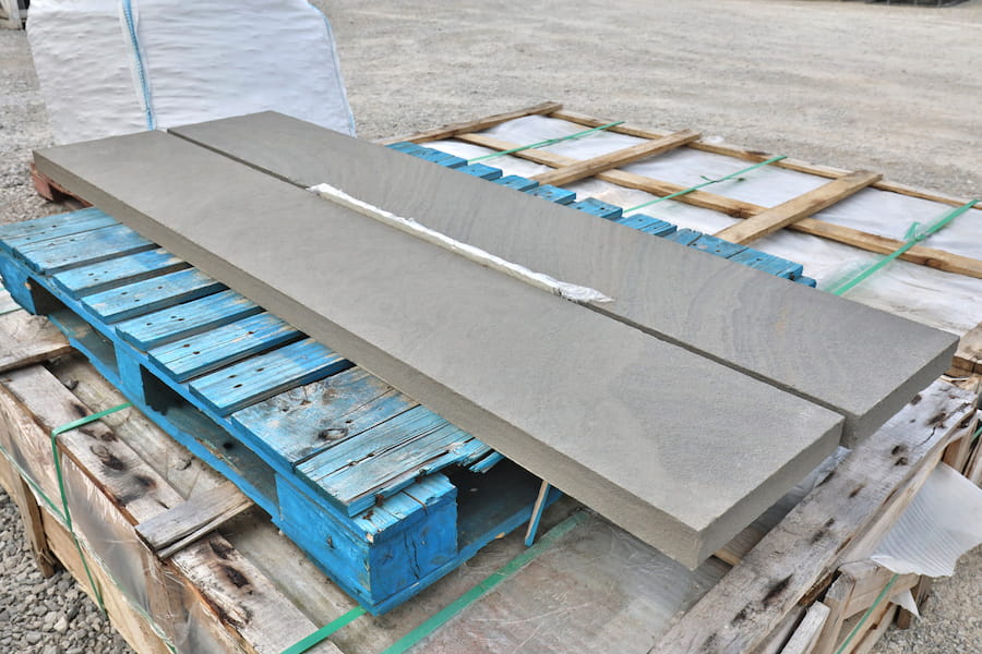 Thermal Bluestone Tread Treads & Steps‍ Stone Center